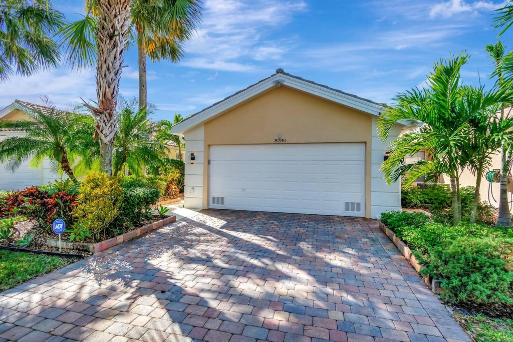 Photo of 8290 Saint Johns Court, Wellington, FL 33414 (MLS # R11066385)