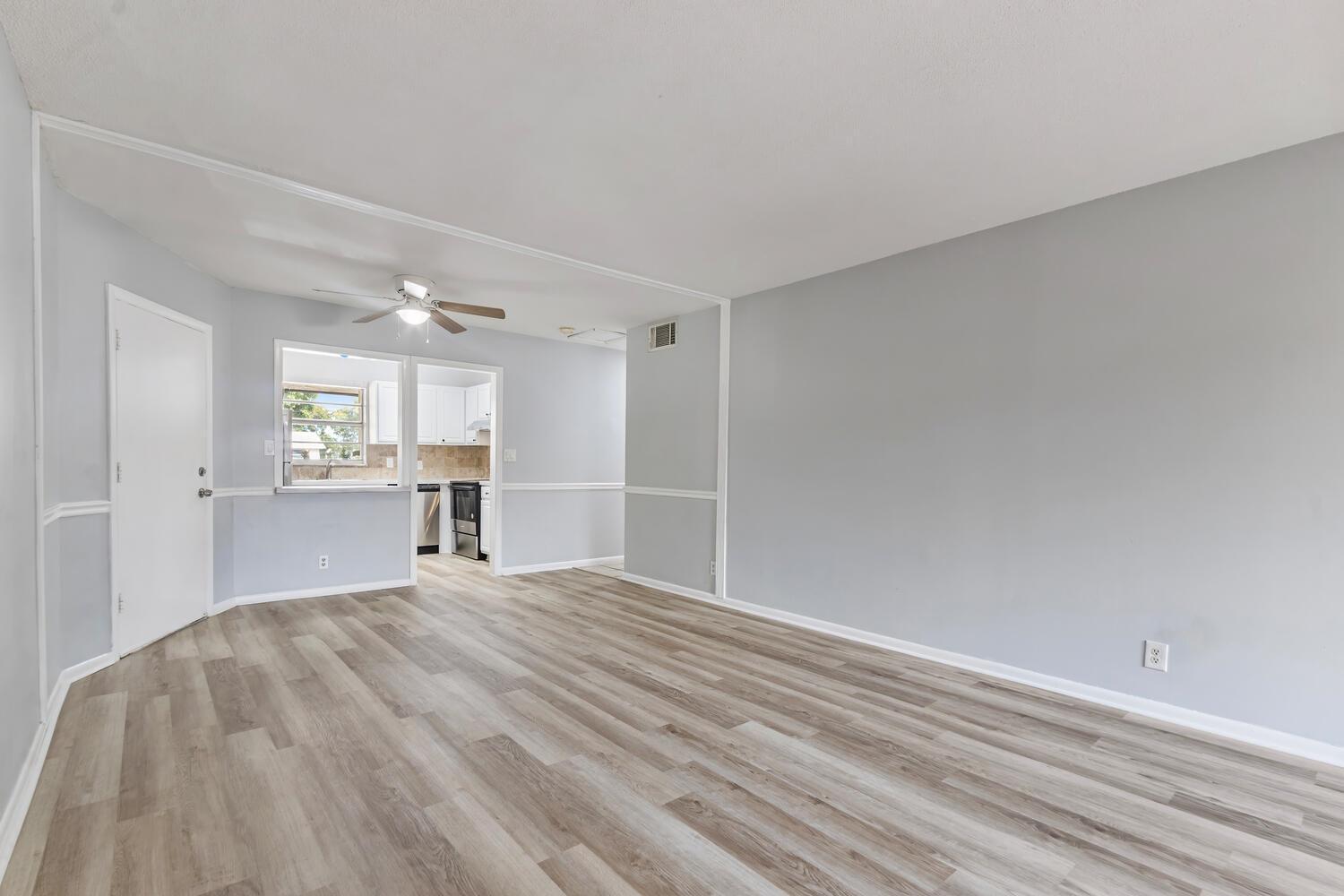 10821 N Military Trail 2