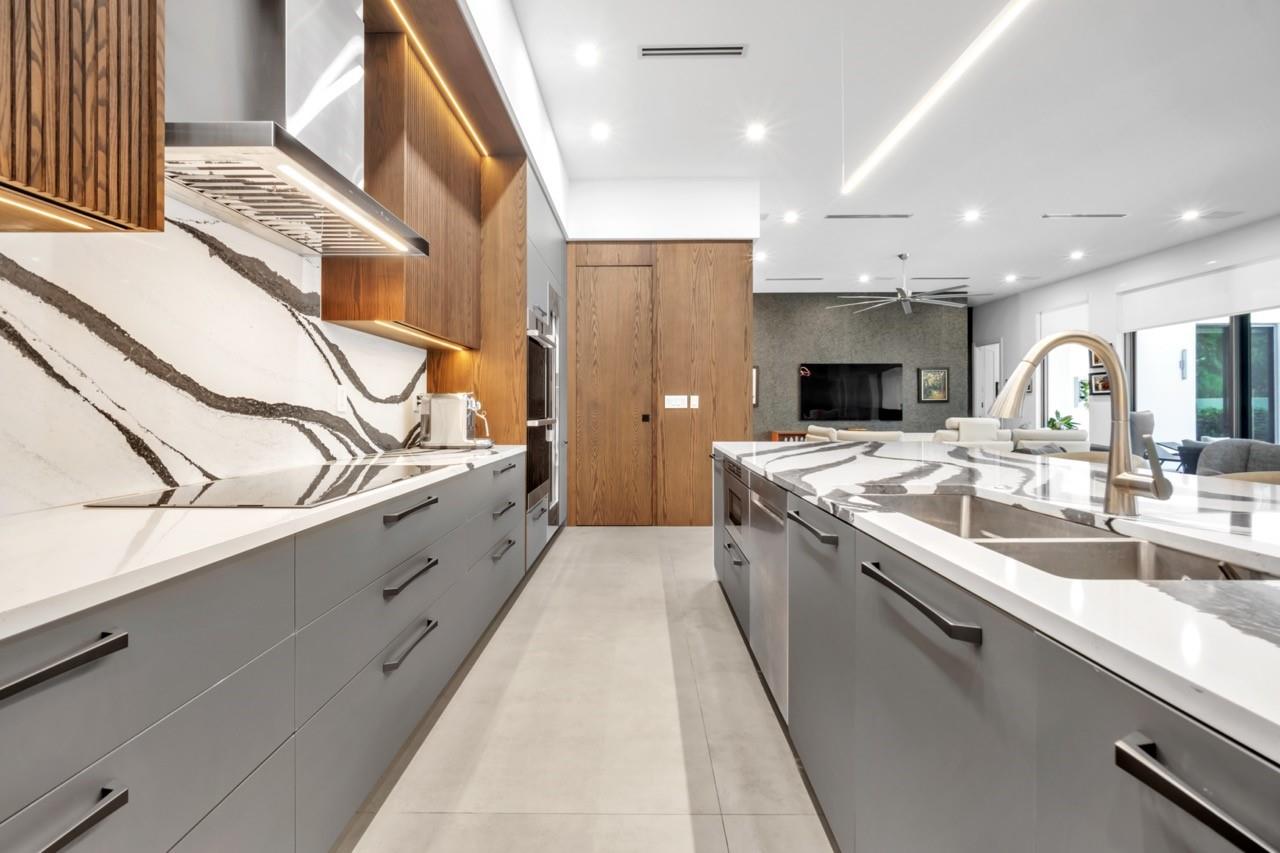 Petite 18-18 B - Residential