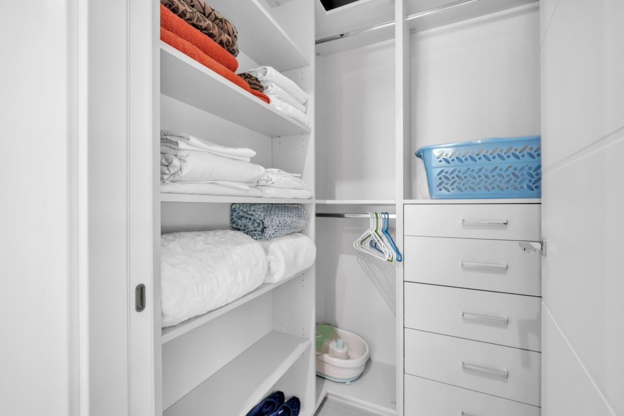 Petite 18-18 B - Residential