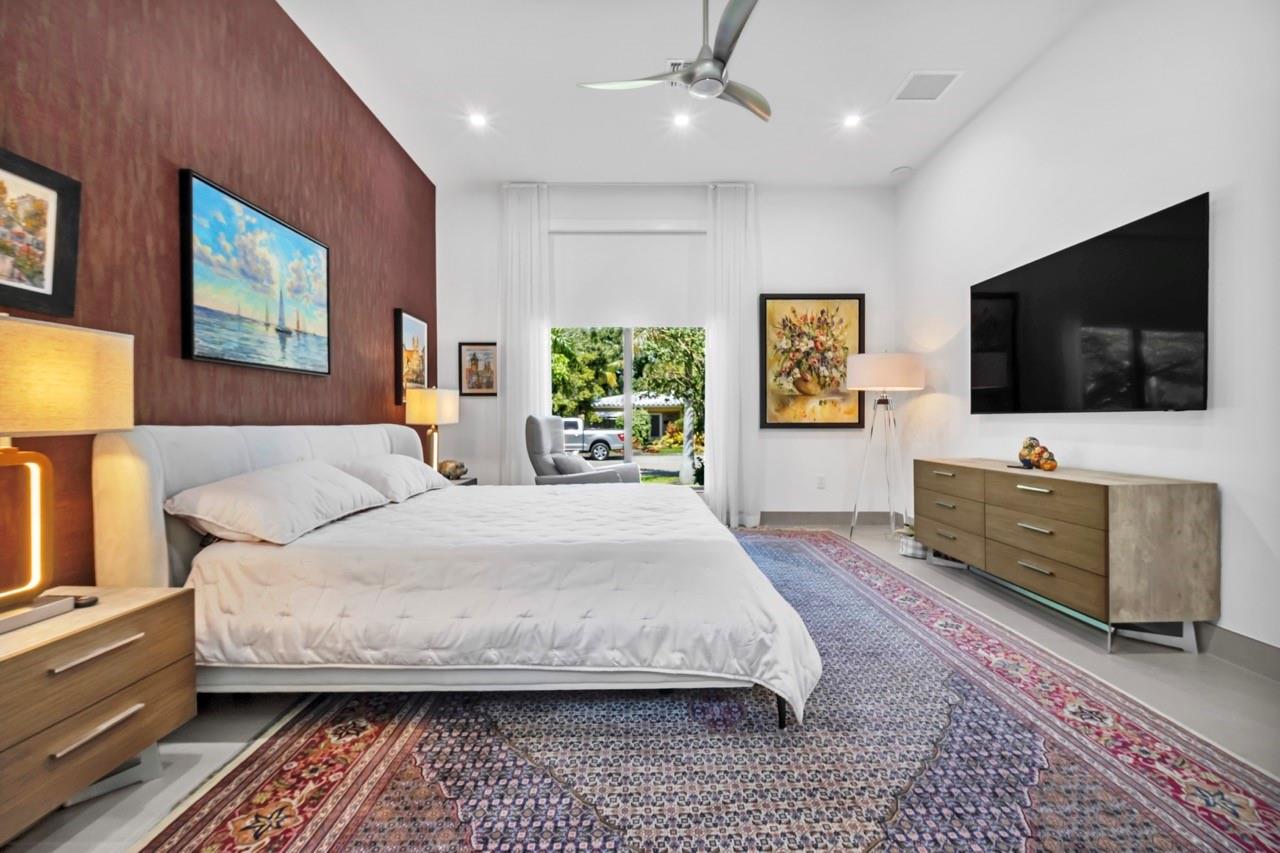 Petite 18-18 B - Residential