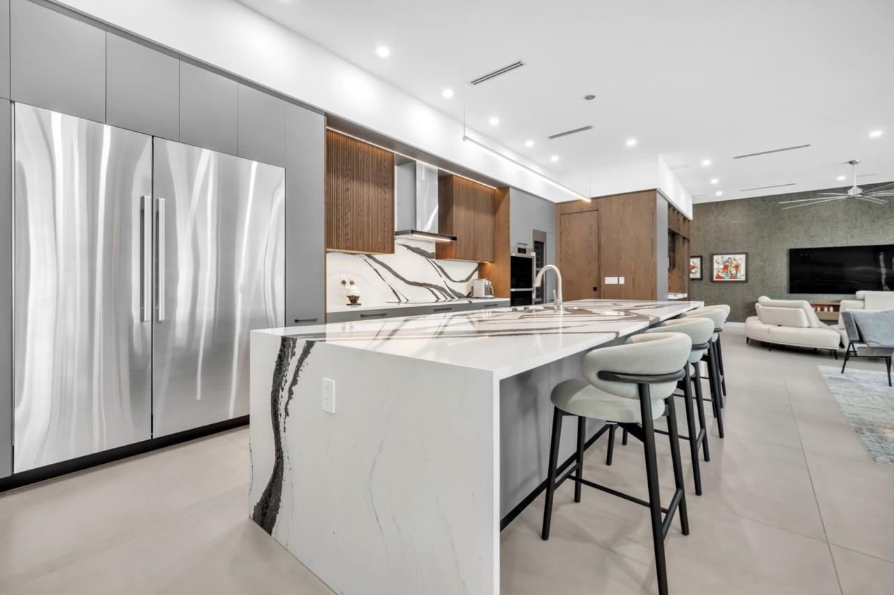 Petite 18-18 B - Residential