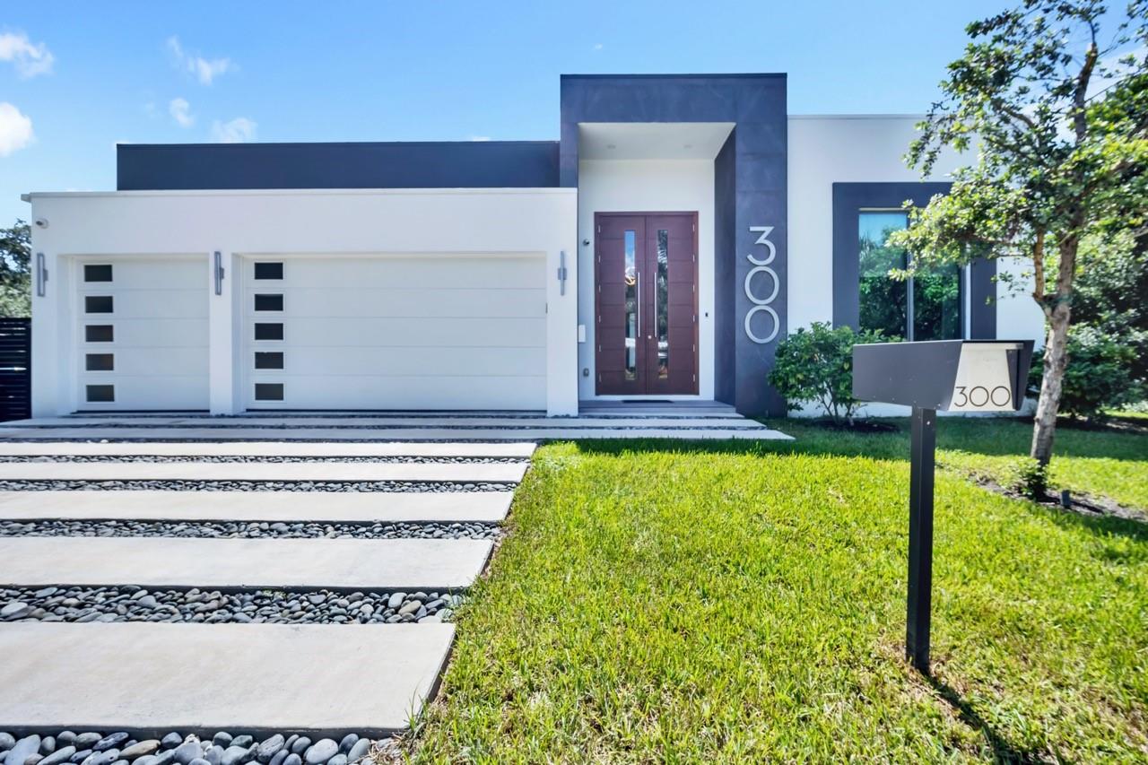 Petite 18-18 B - Residential