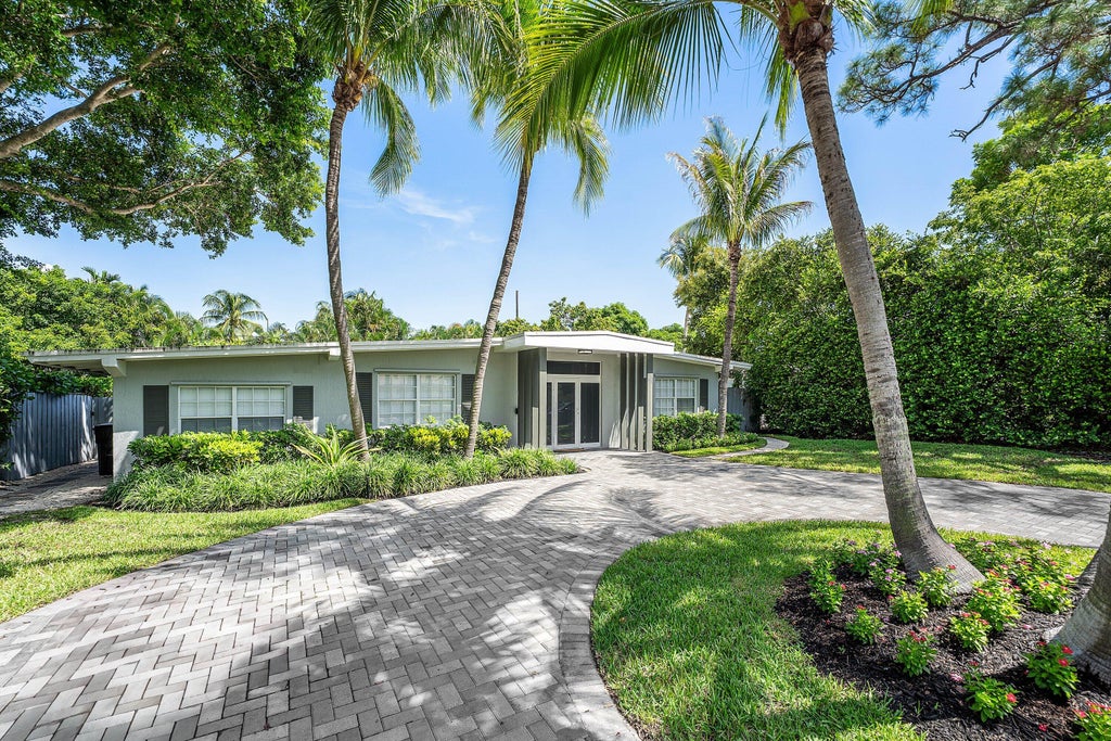 Photo of 233 Lake Terrace, Delray Beach, FL 33444 (MLS # B26078046)