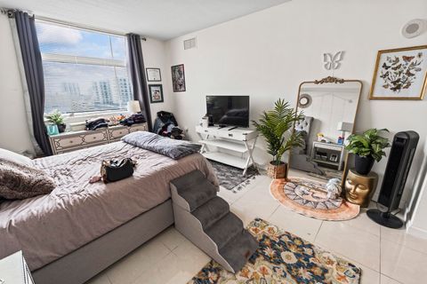 Tiny photo for 140 S Dixie Highway #1002, Hollywood, FL 33020 (MLS # B26013016)