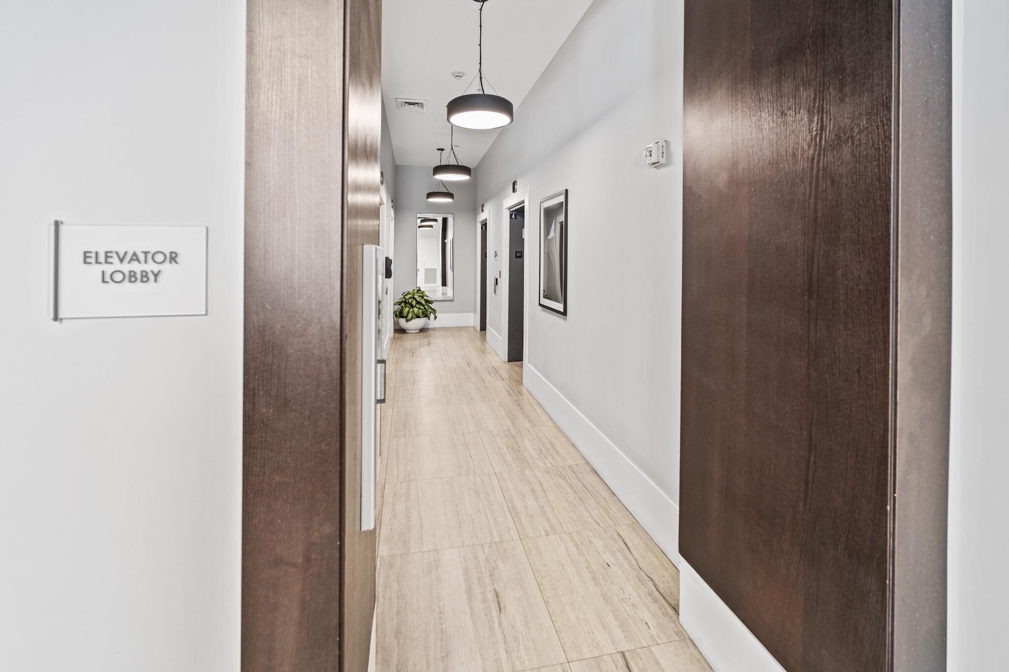 HOLLYWOOD STATION RES CONDO - Residential