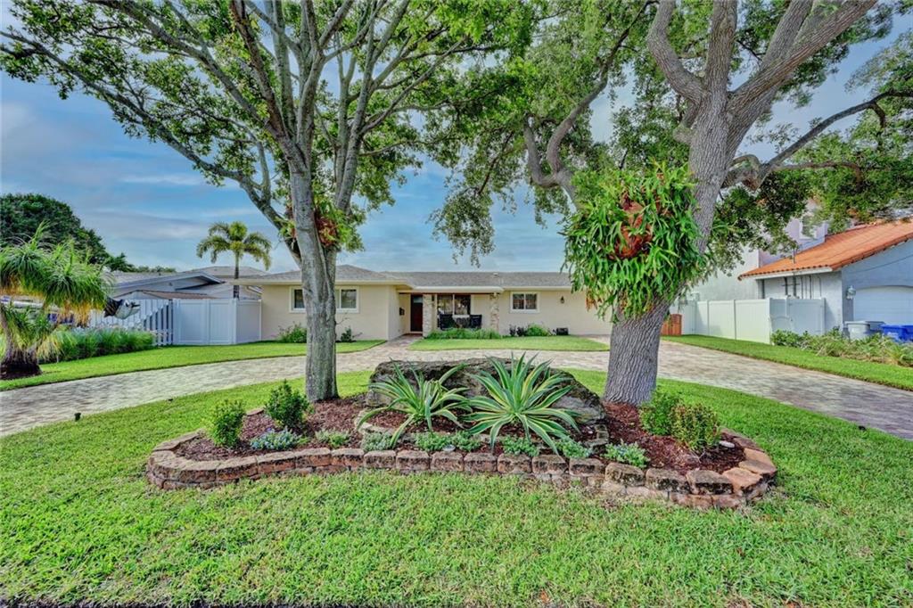 Photo of 2270 SE 10th St, Pompano Beach, FL 33062 (MLS # F10274384)