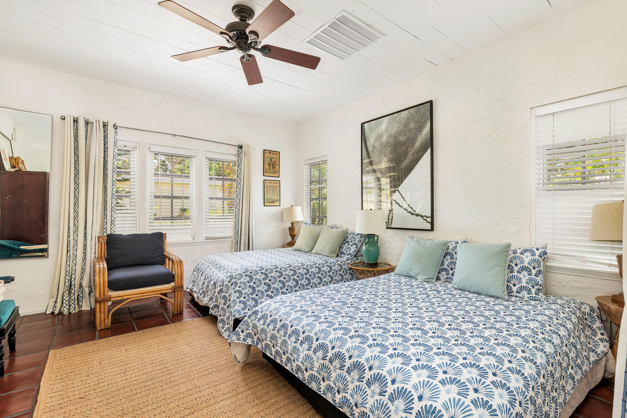 LAKEWOOD - Residential