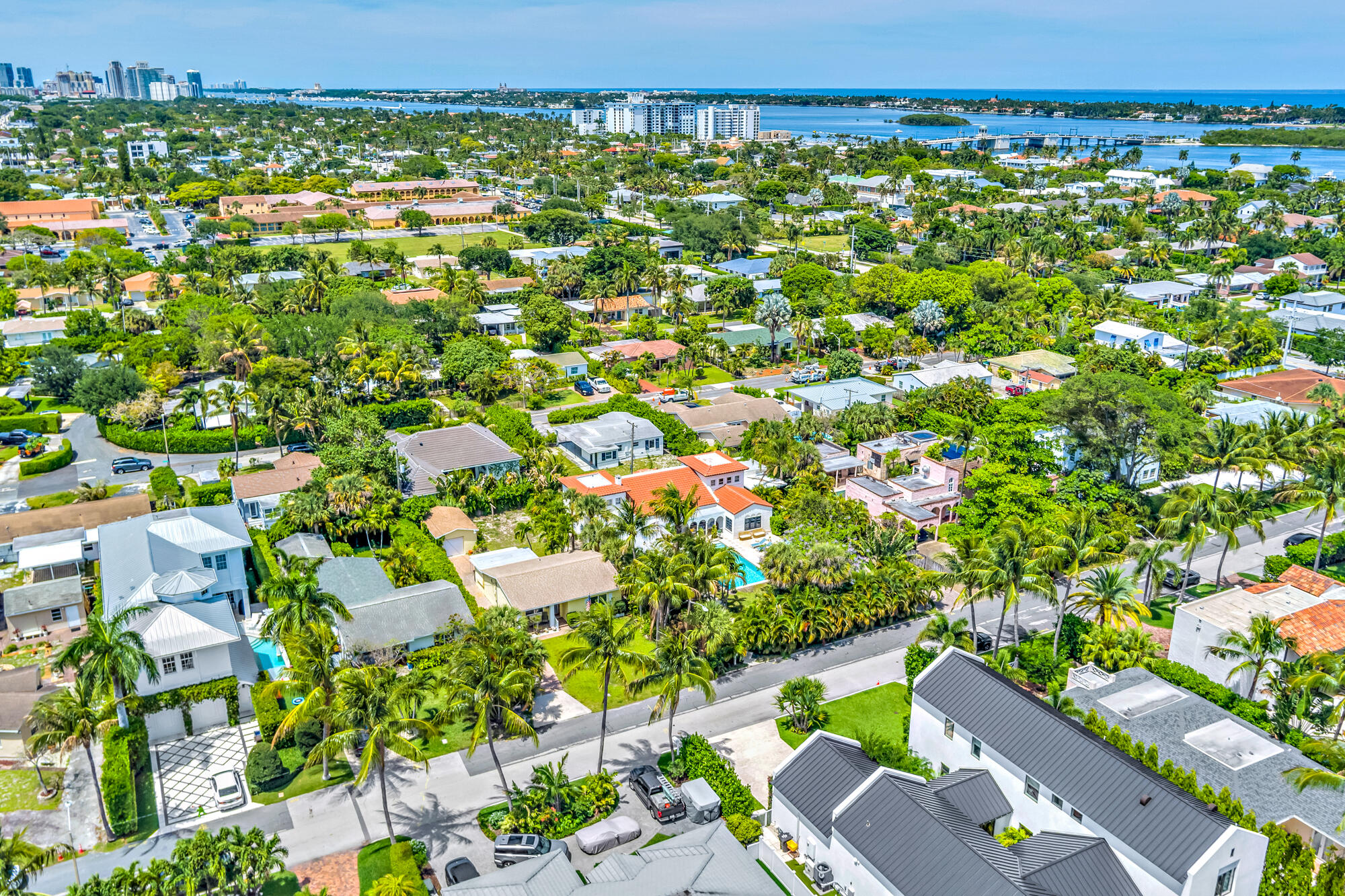 LAKEWOOD - Residential