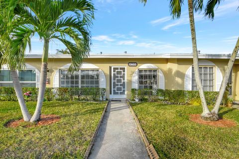  in Delray Beach FL 13602 Via Flora 40.jpg