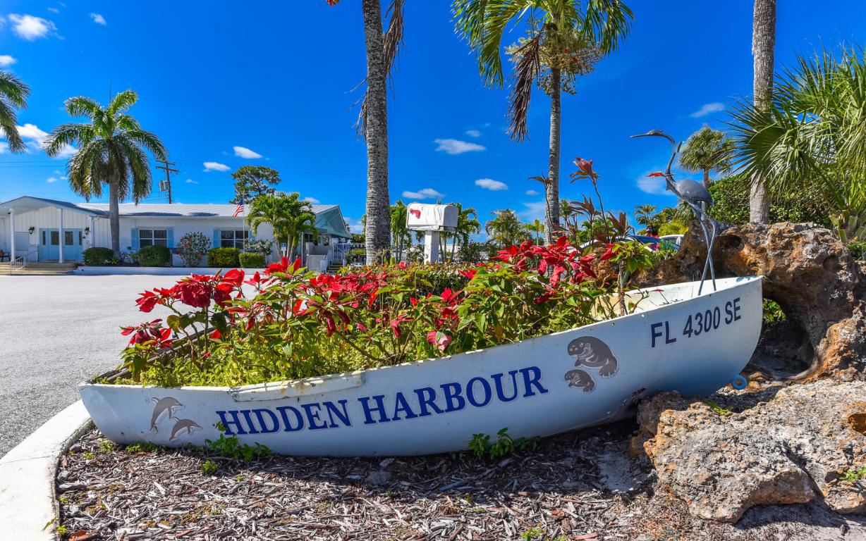 HIDDEN HARBOUR CONDO - Residential