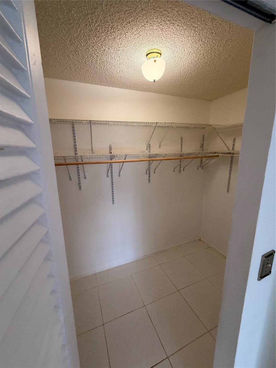 OCEANVIEW PARK CONDO - Residential Lease