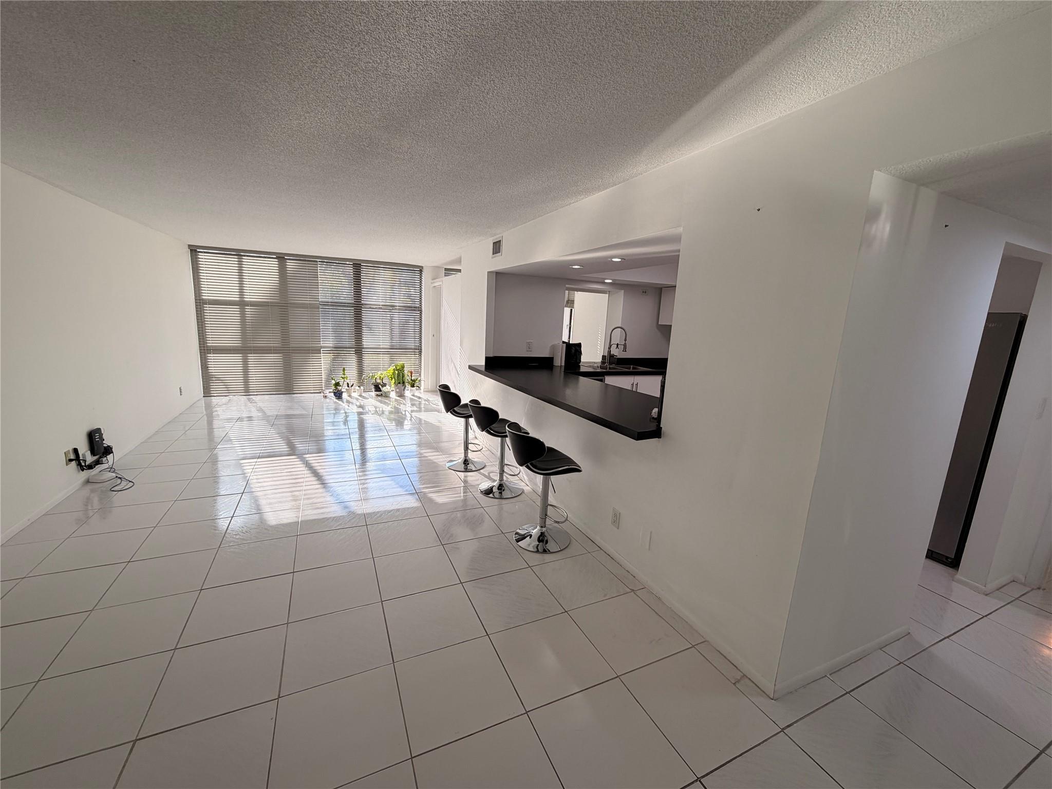 OCEANVIEW PARK CONDO - Residential Lease