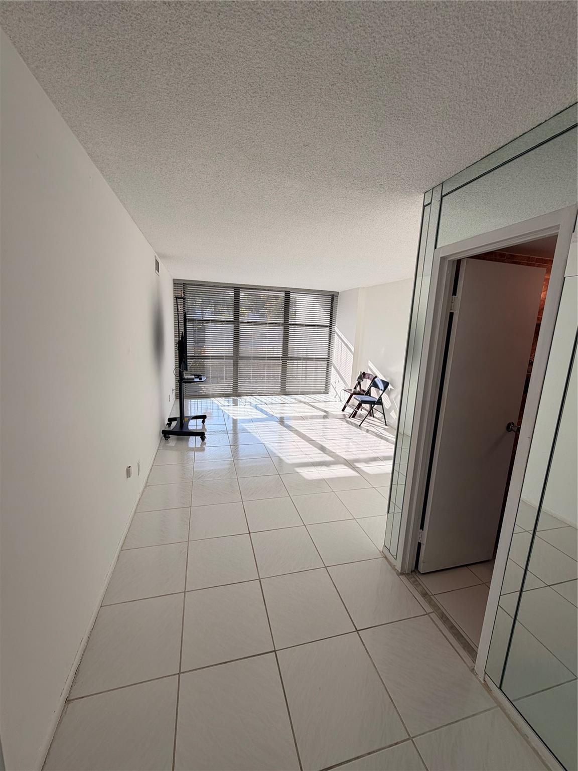 OCEANVIEW PARK CONDO - Residential Lease