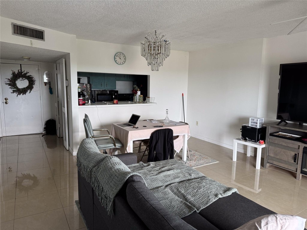 Manors of Inverrary Condo - Residential