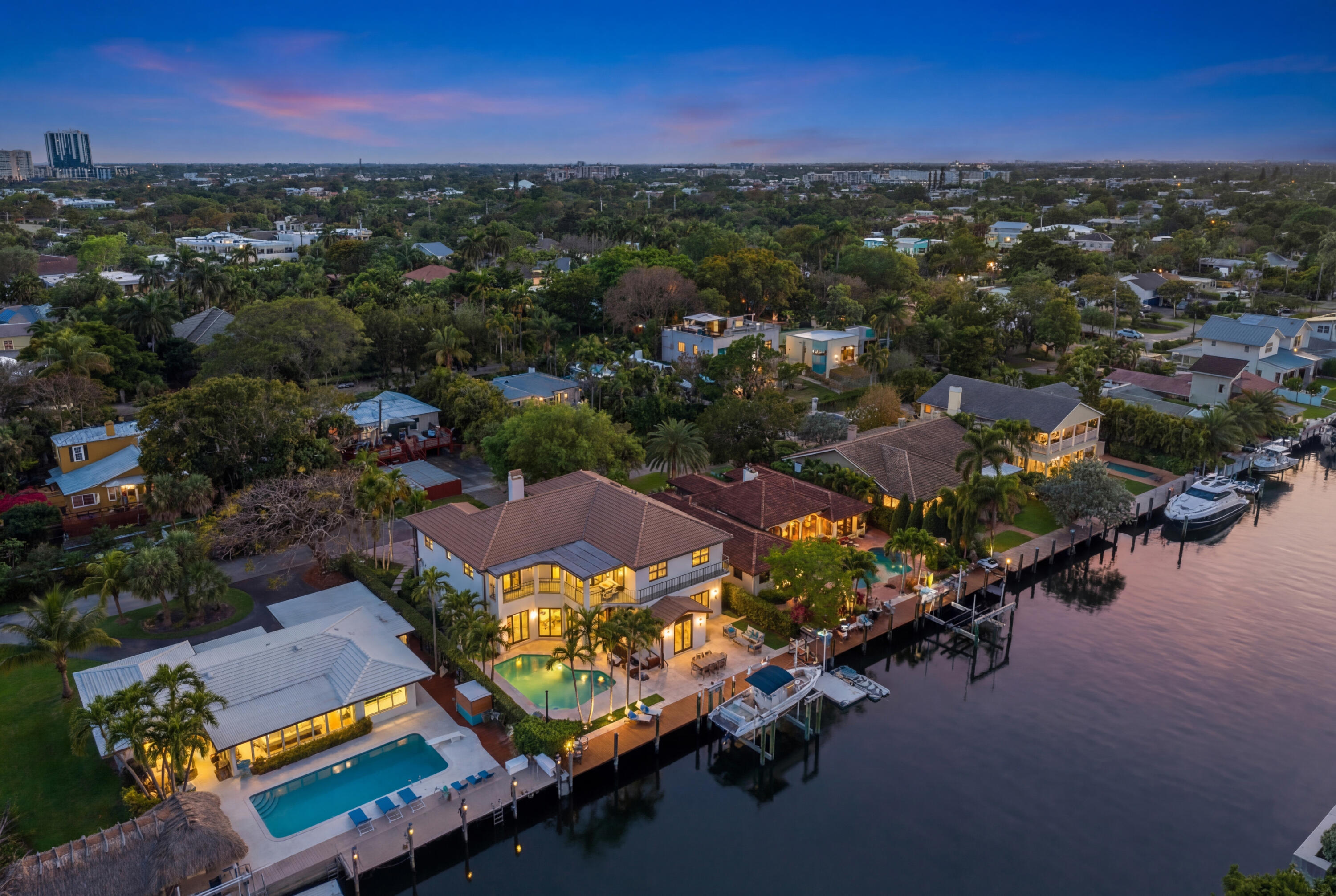 VICTORIA PARK RE-AMENDED PLAT - Residential