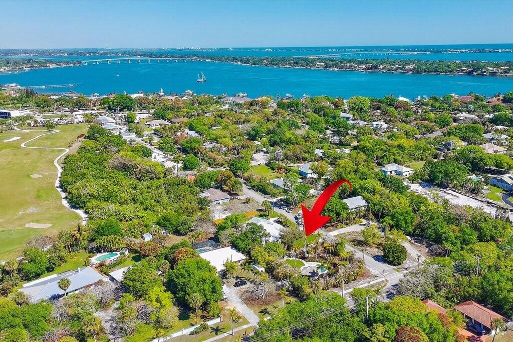 Photo of 2366 SE Country Club Lane, Stuart, FL 34996 (MLS # B26006451)