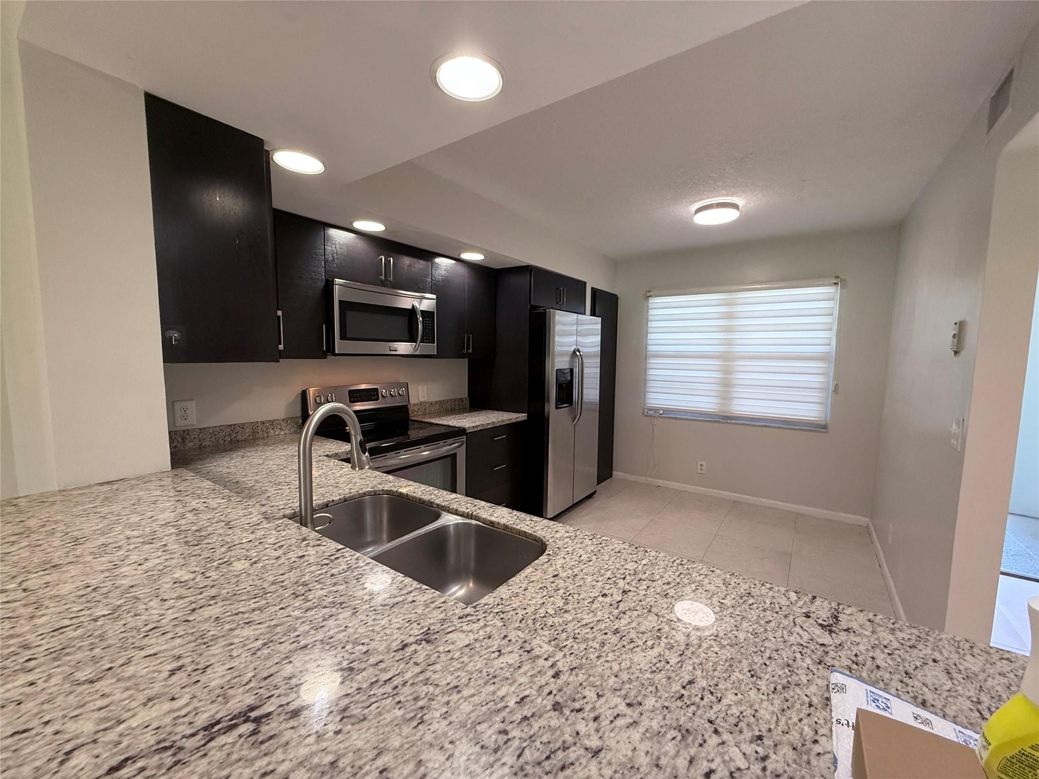 Cambridge At Century Vill - Residential Lease