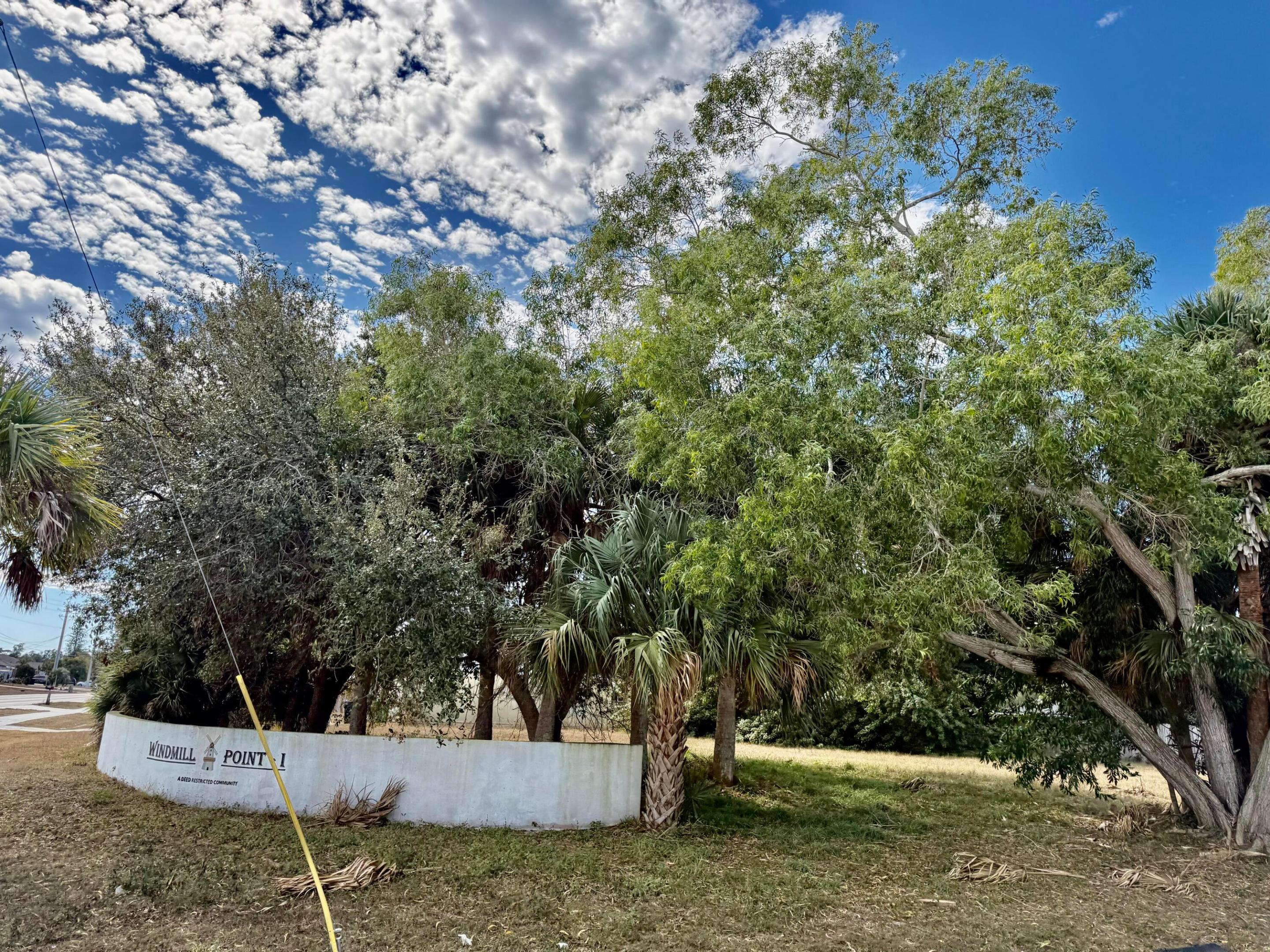 401 SW Tulip Boulevard