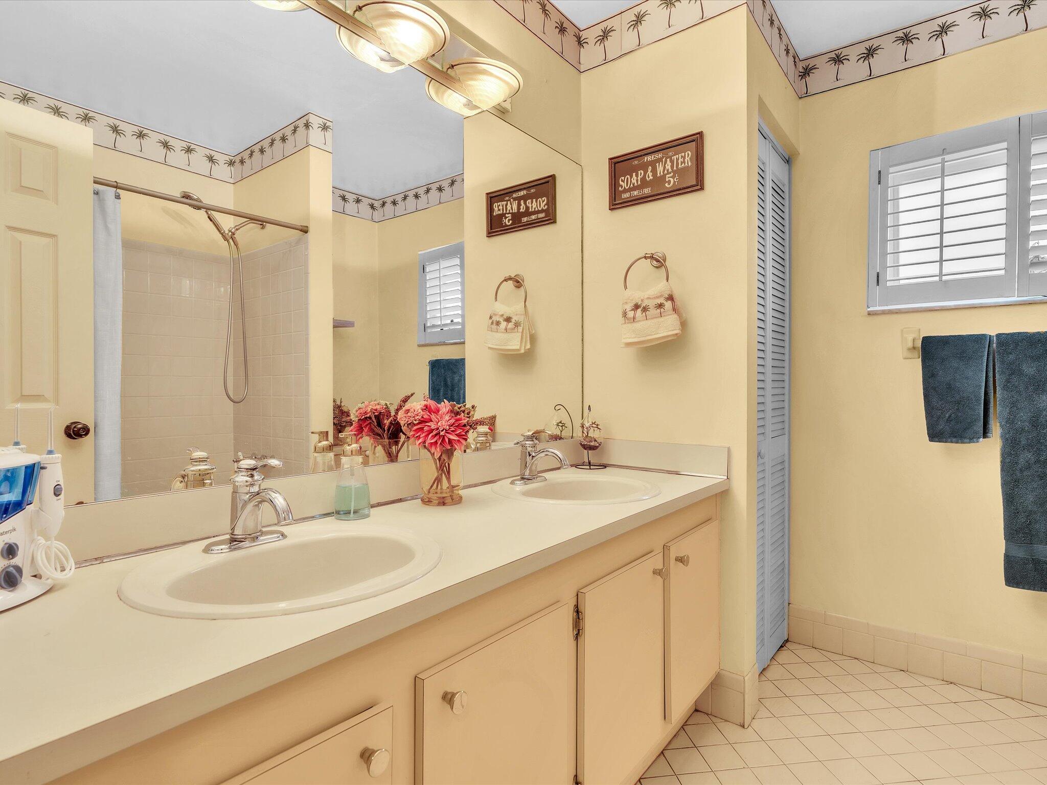 CITY OF LAUDERHILL SEC THREE - Residential