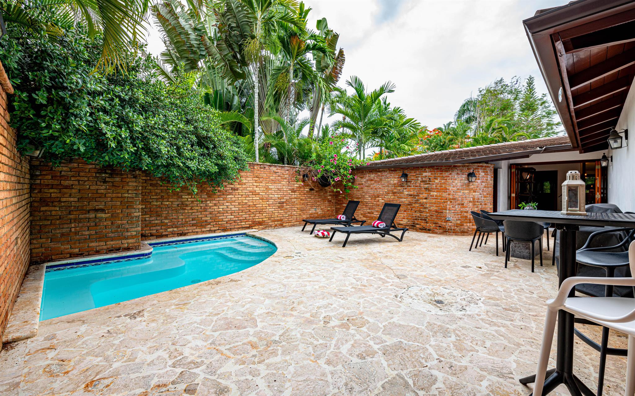 150 Golf Villa
