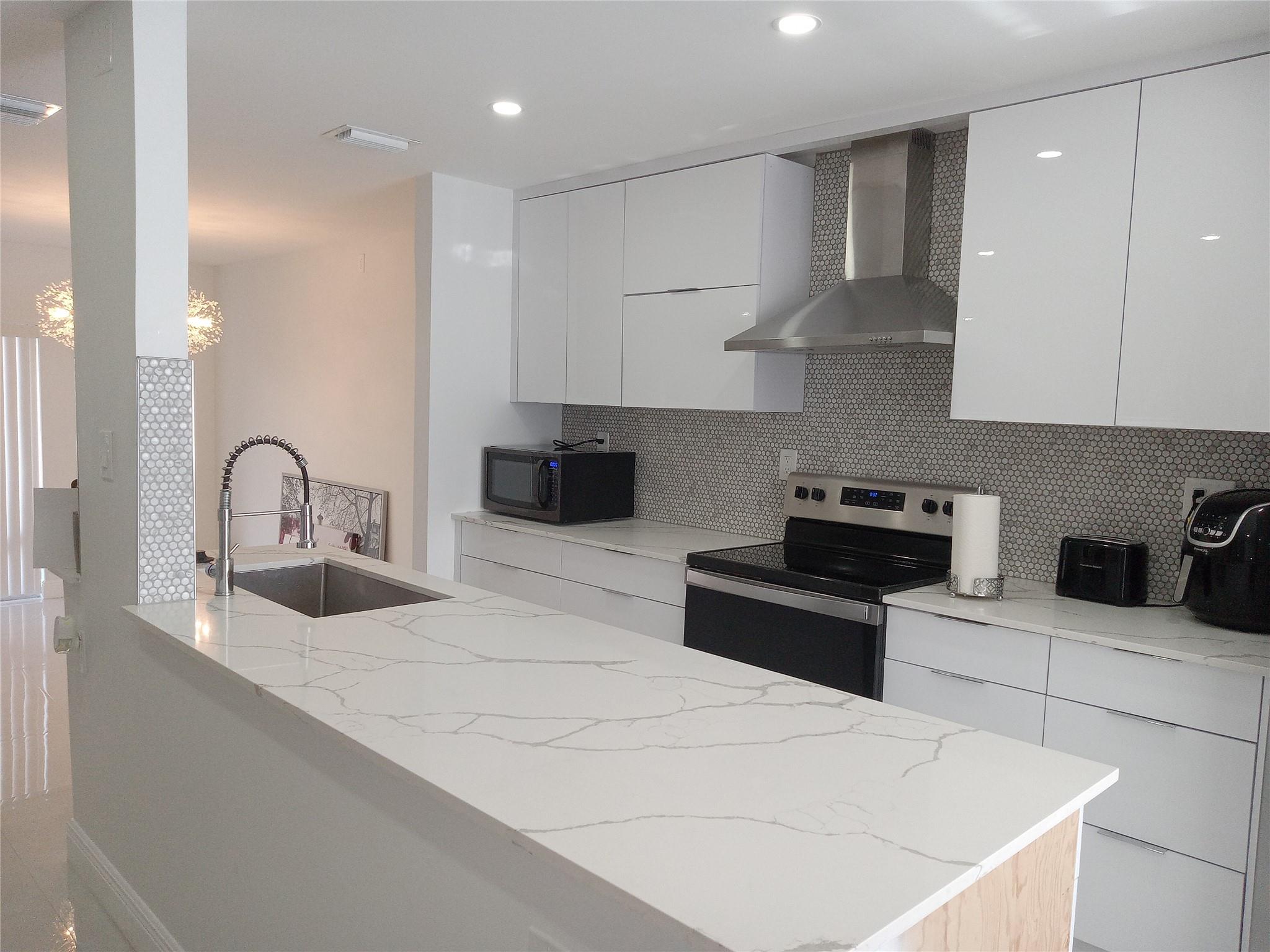 Townhouses at Jacaranda - Residential