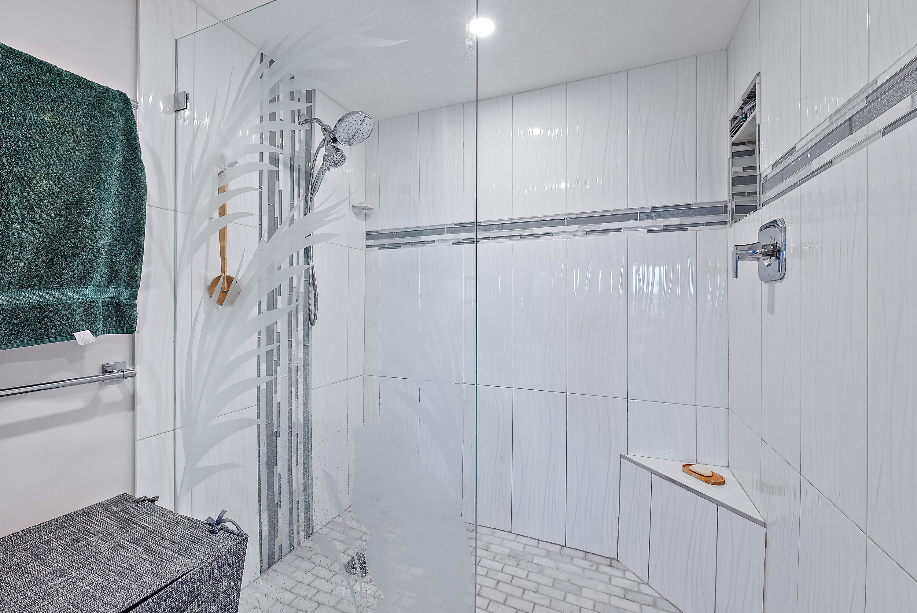 OCEAN TRAIL CONDO V - Residential