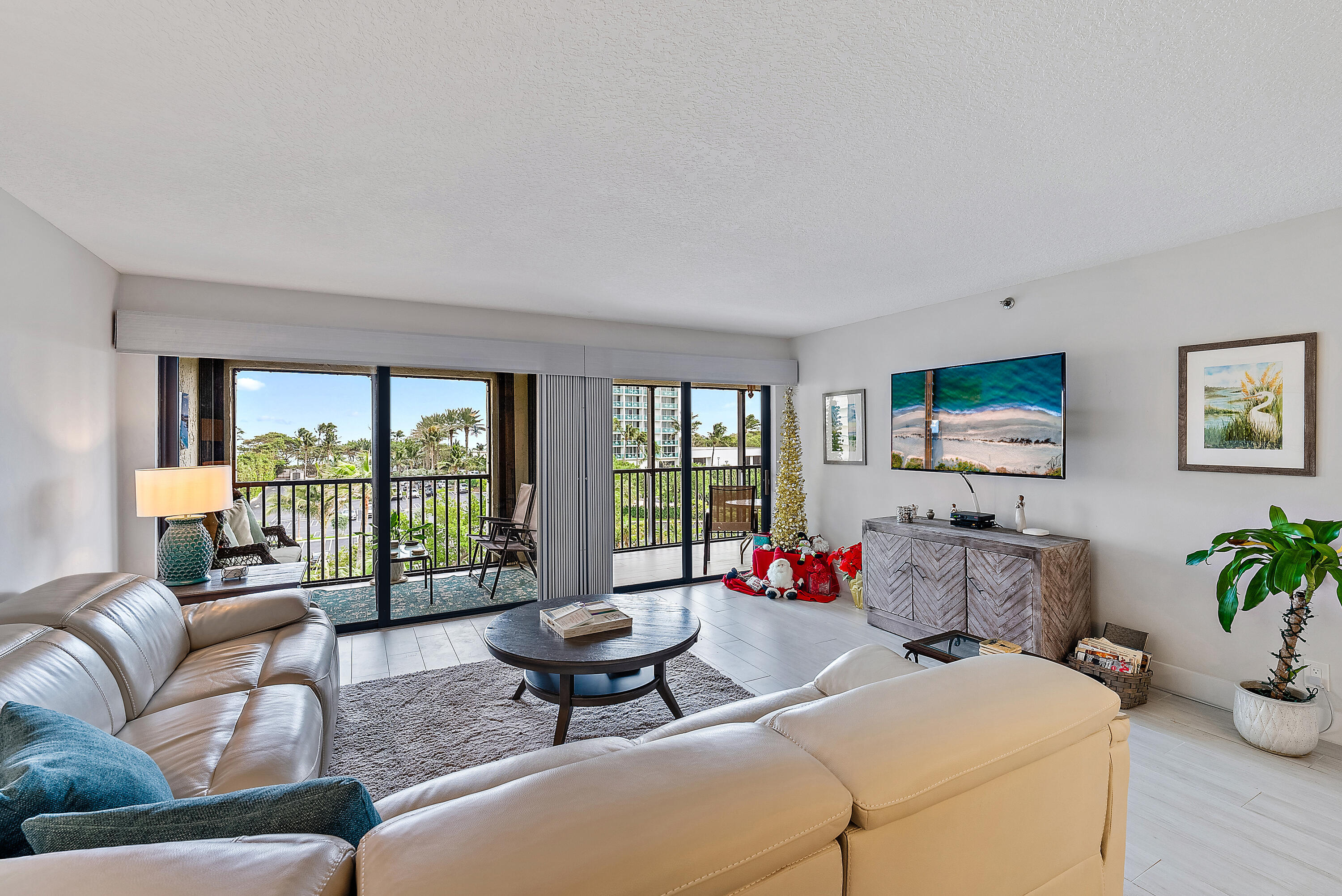 OCEAN TRAIL CONDO V - Residential