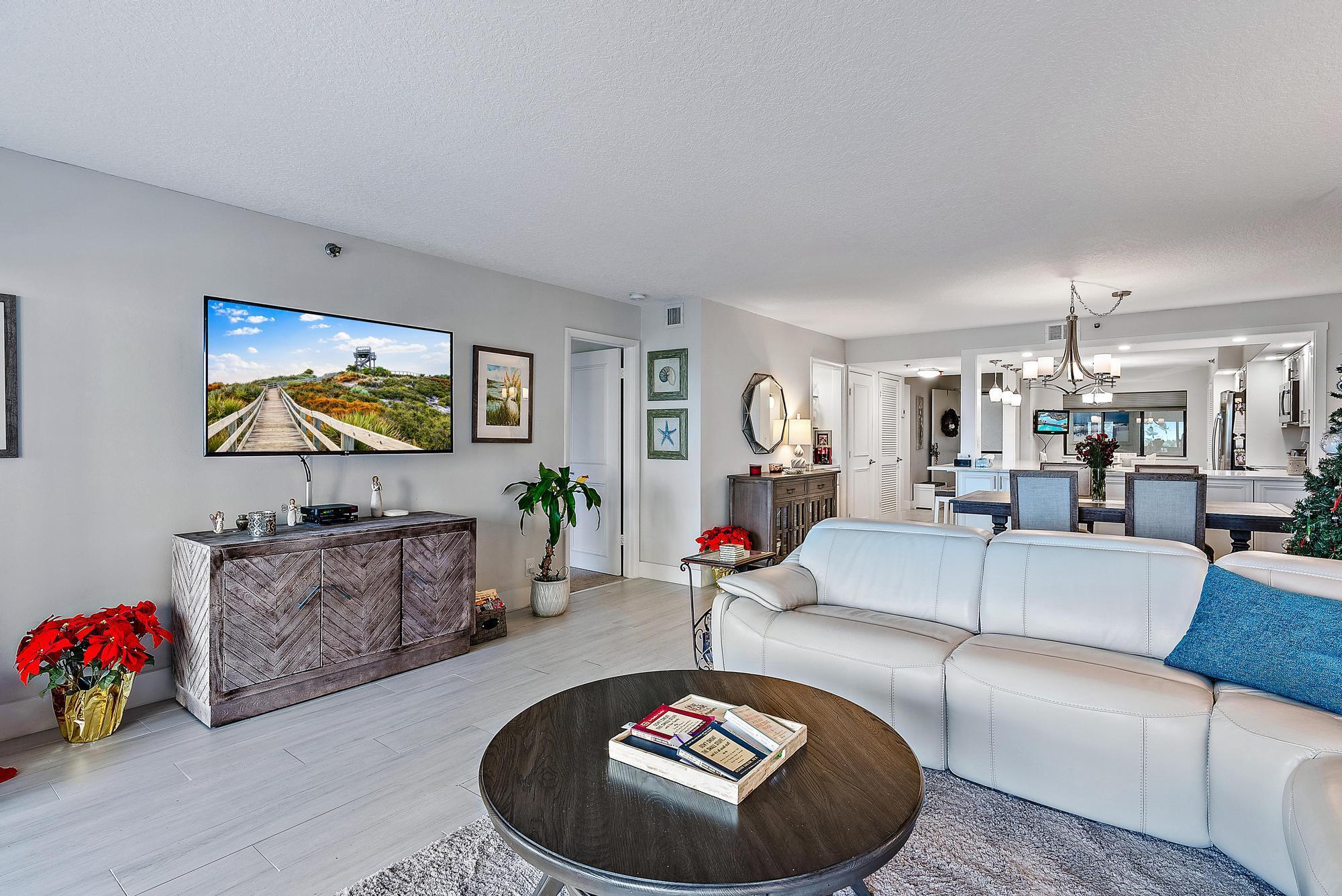 OCEAN TRAIL CONDO V - Residential