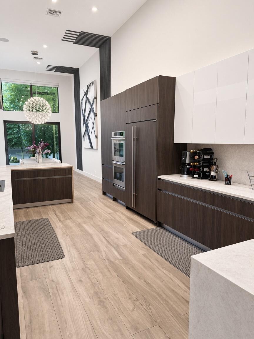 3549 NW CLUBSIDE Circle