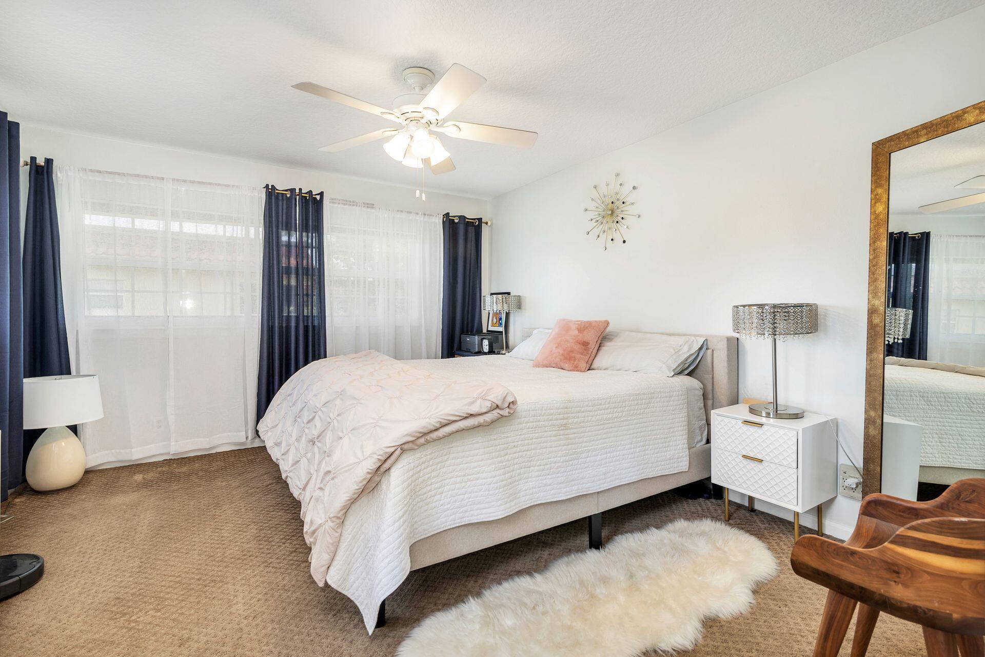 VILLAS ON THE GREEN TOWNHOUSES - Residential Lease