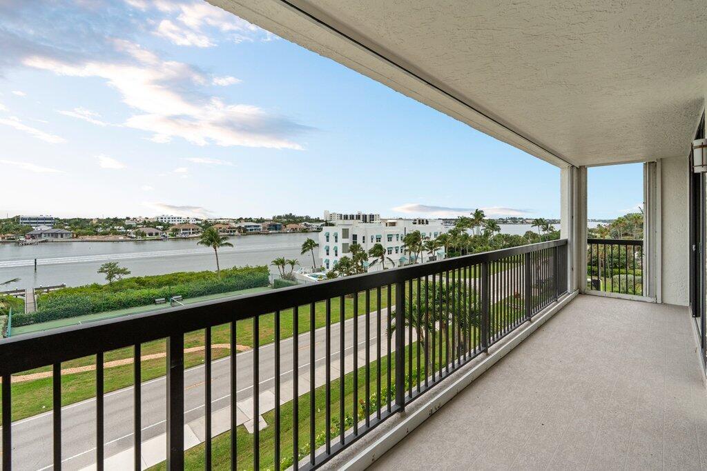 SEAWATCH AT JUPITER ISLAND CONDO - Residential