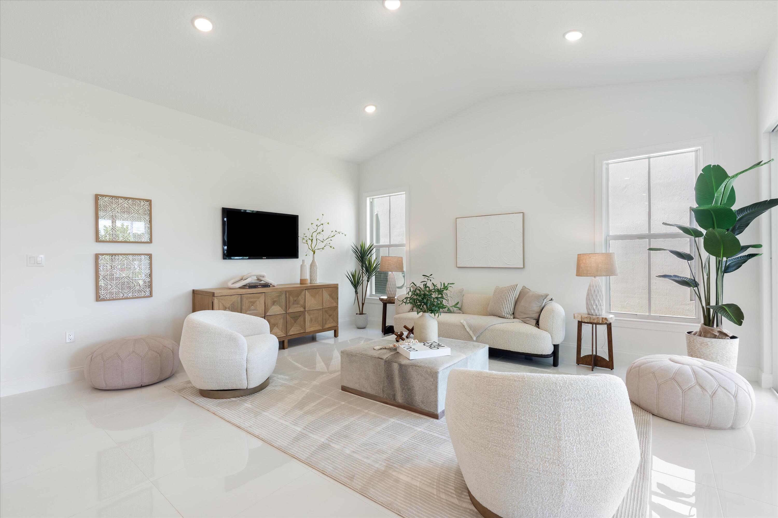 SALERNO RESERVE AT SHOWCASE PUD - Residential