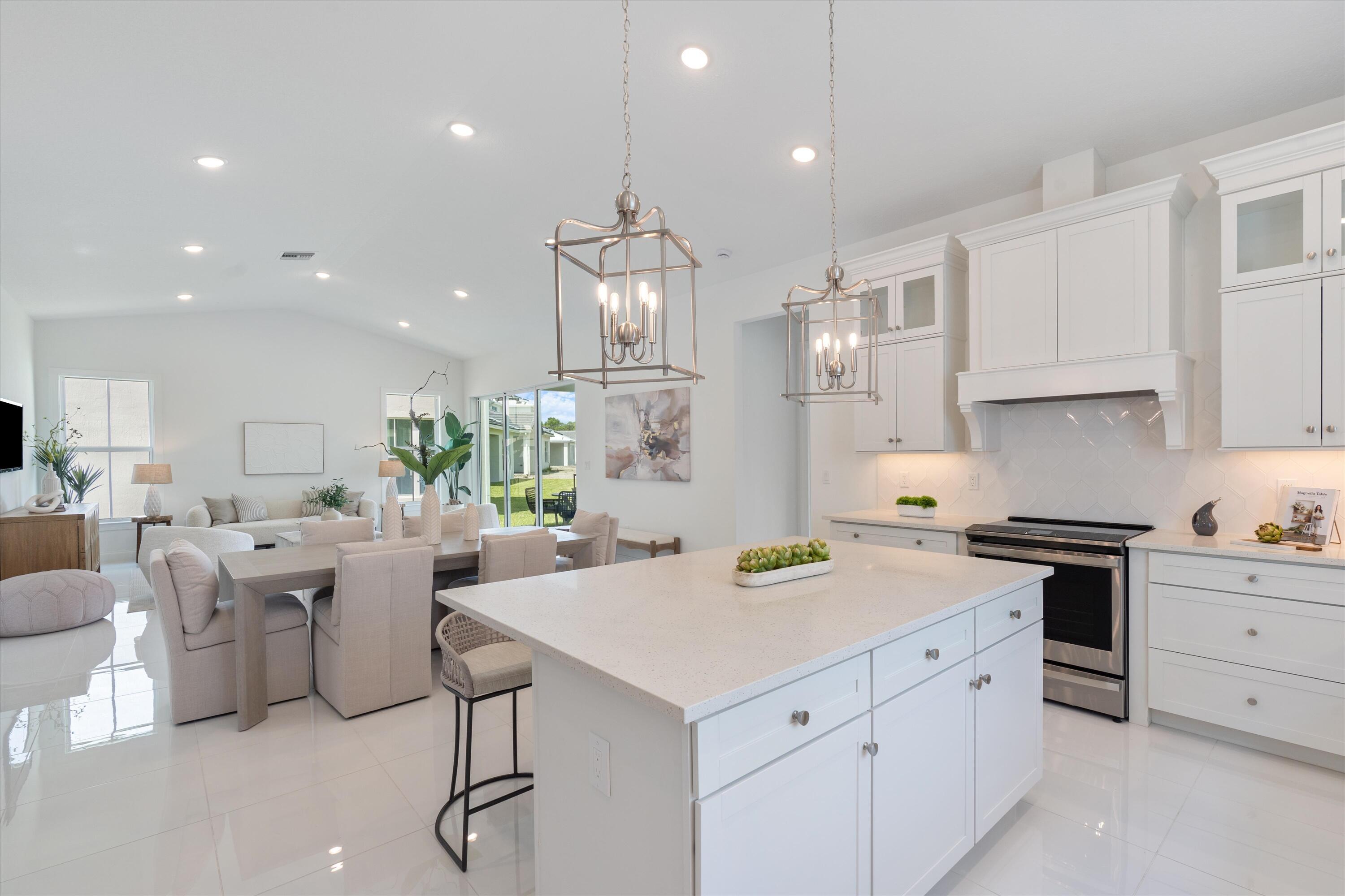 SALERNO RESERVE AT SHOWCASE PUD - Residential