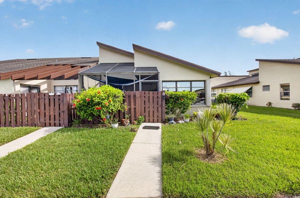 13953 NESTING WAY APT D, DELRAY BEACH, FL 33484 - Image 30462f82e7d4f44236e38bef7e1ffe05/3704477883