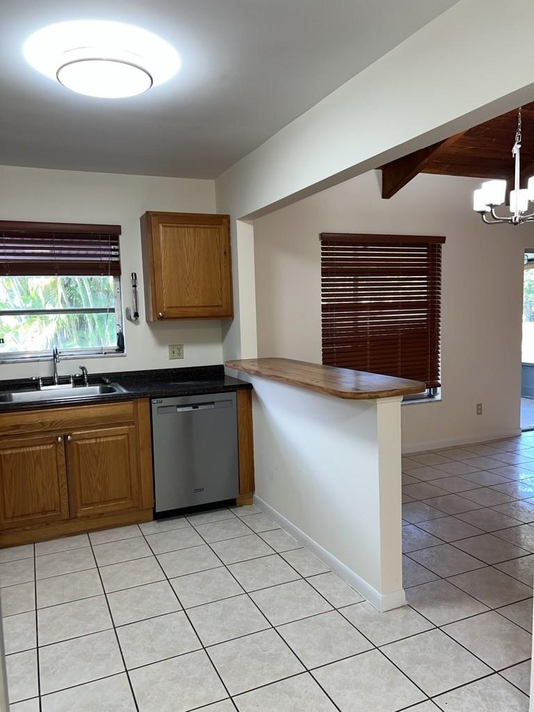 2277 Nova Village Dr