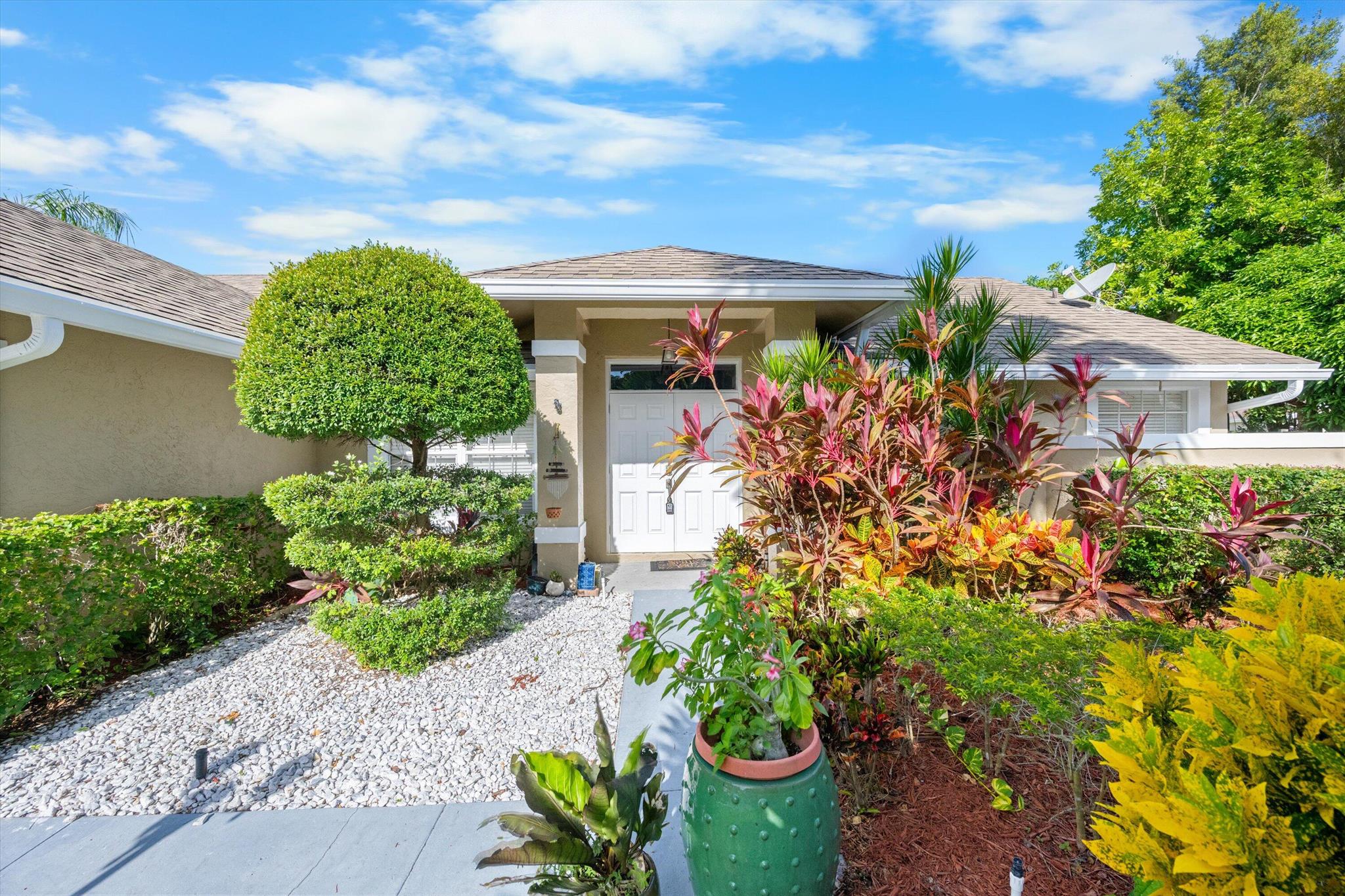 MEADOWLAND COVE 2 OF WELL - Residential Lease