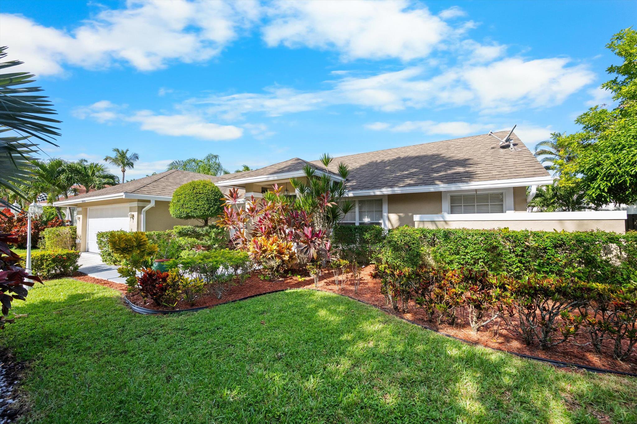 MEADOWLAND COVE 2 OF WELL - Residential Lease