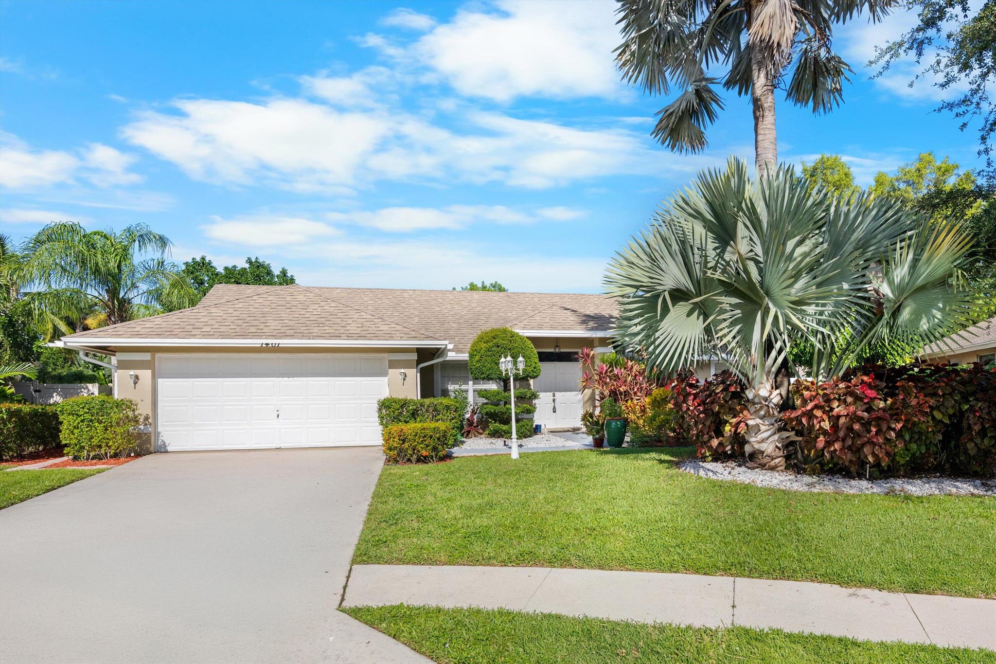 MEADOWLAND COVE 2 OF WELL - Residential Lease