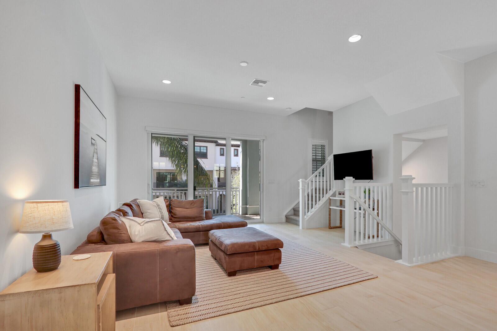 5381 Sagan Lane