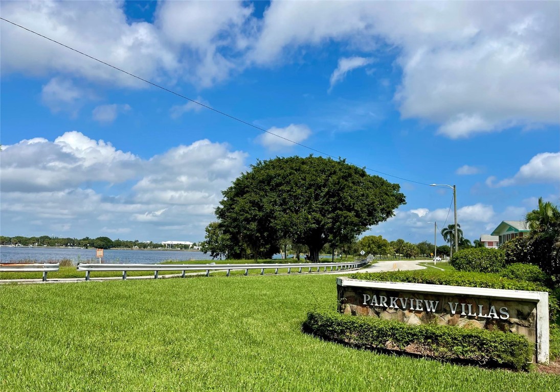 Parkview Villas - Residential
