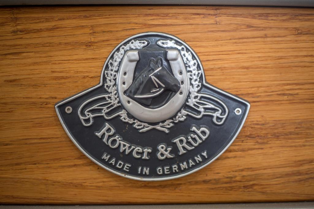 SADDLE TRAIL PARK OF WELL - Residential