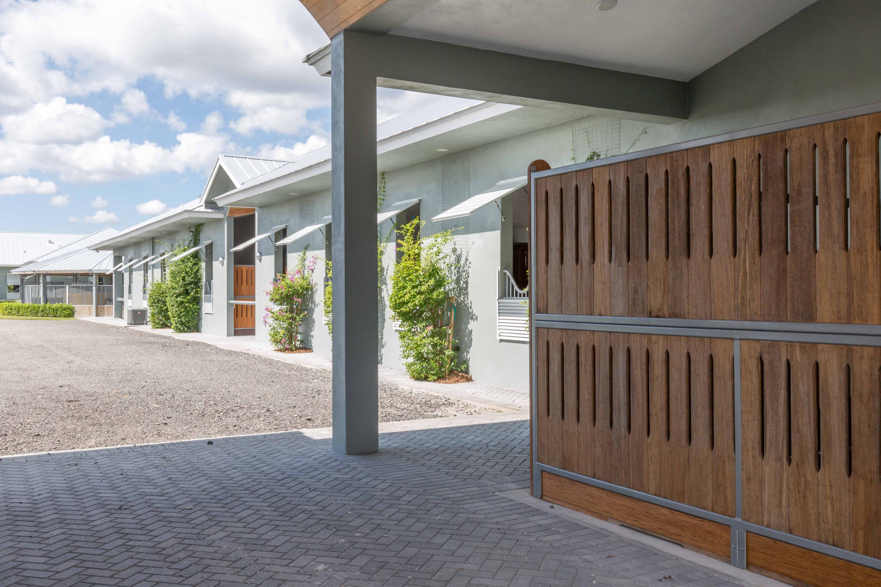 SADDLE TRAIL PARK OF WELLINGTON - Residential