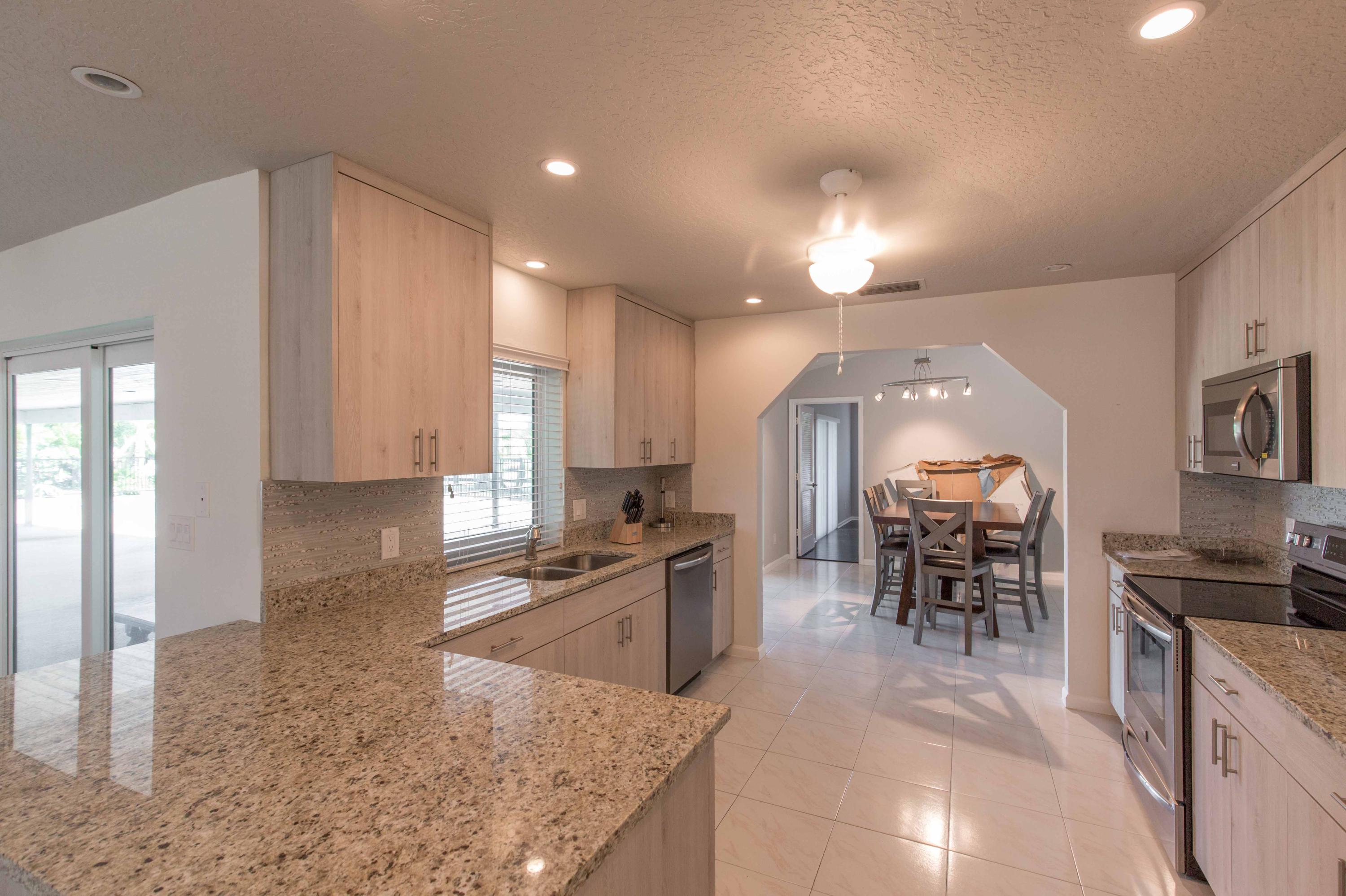 SADDLE TRAIL PARK OF WELLINGTON - Residential