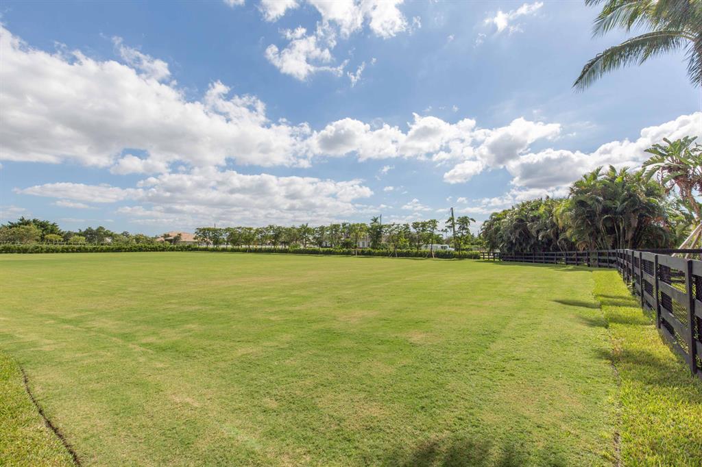 SADDLE TRAIL PARK OF WELL - Residential