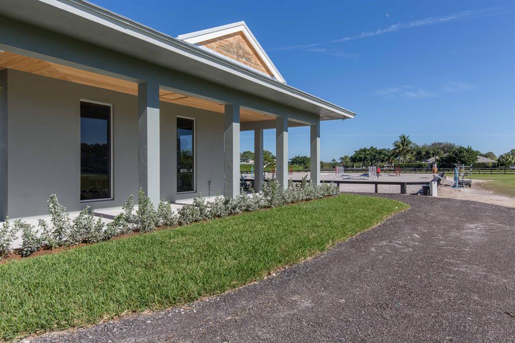 SADDLE TRAIL PARK OF WELL - Residential