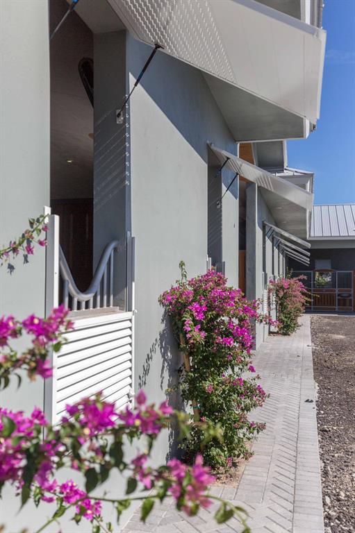 SADDLE TRAIL PARK OF WELL - Residential