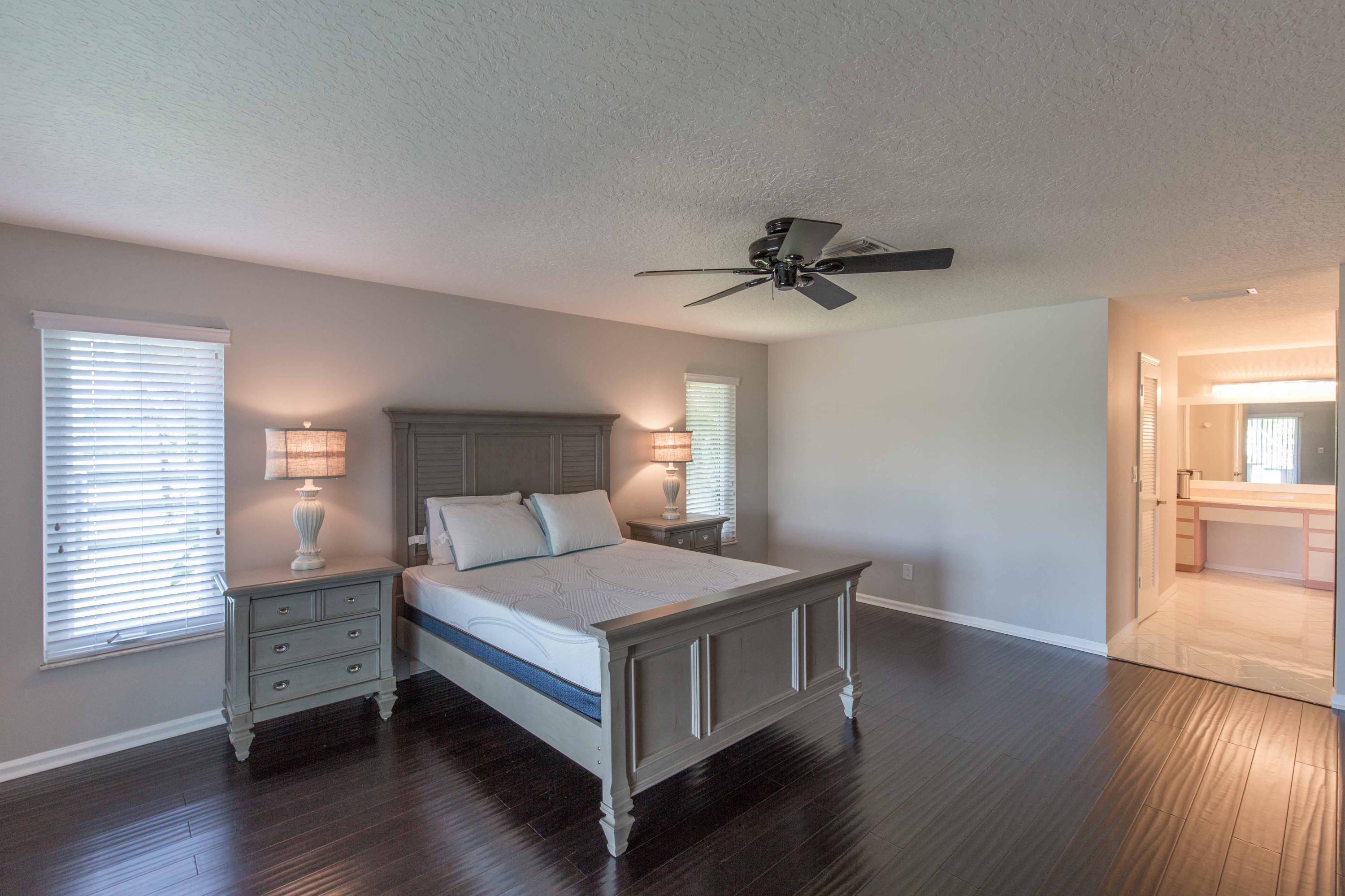 SADDLE TRAIL PARK OF WELLINGTON - Residential