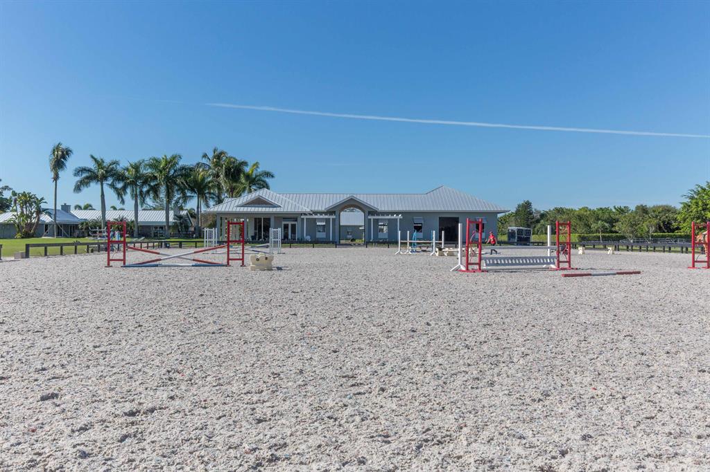 SADDLE TRAIL PARK OF WELL - Residential