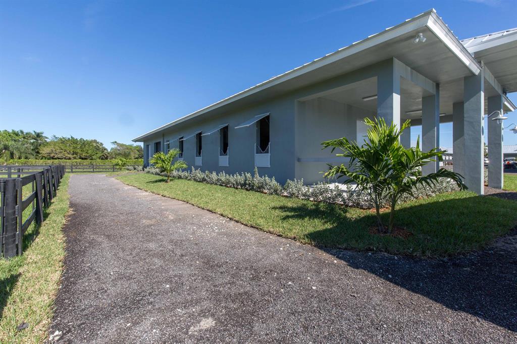 SADDLE TRAIL PARK OF WELL - Residential